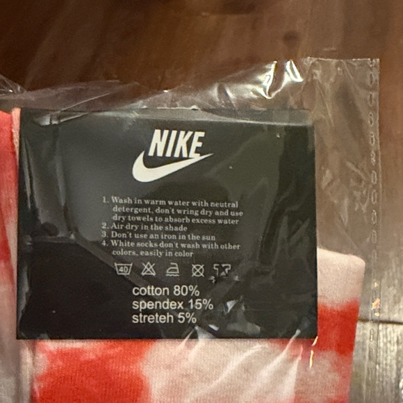 Nike Colorful Tie-Dye Crew Socks Set - Picture 2 of 2